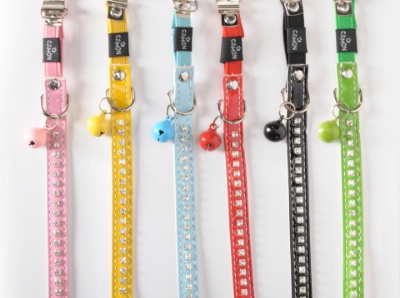 صورة Camon Cat Collar with Rhinestones And Bell